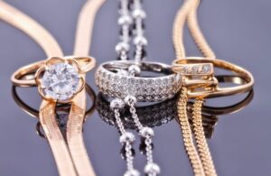 2023 Engagement Rings & Fine Jewelry: Diamond Elegance