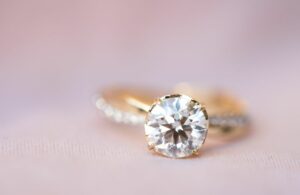 Discover Affordable Diamond Engagement Rings Online | Find the Perfect Sparkling Gem at a Budget-Friendly Price