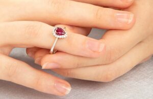 Exquisite Ruby Sapphire Diamond Ring: Elegance & Luxury