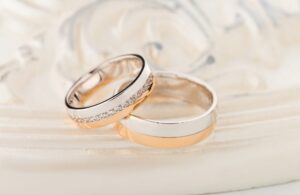 Rose Gold Wedding Rings: A Perfect Symbol of Love & Elegance