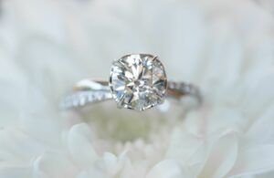 Shop Stunning Cathedral Diamond Engagement Rings