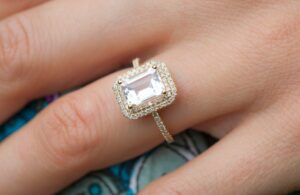 Ultimate Guide to Choosing an Engagement Ring for Women