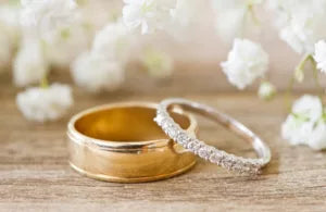 Wedding Bands for Men: Stylish Yellow Gold Wedding Rings