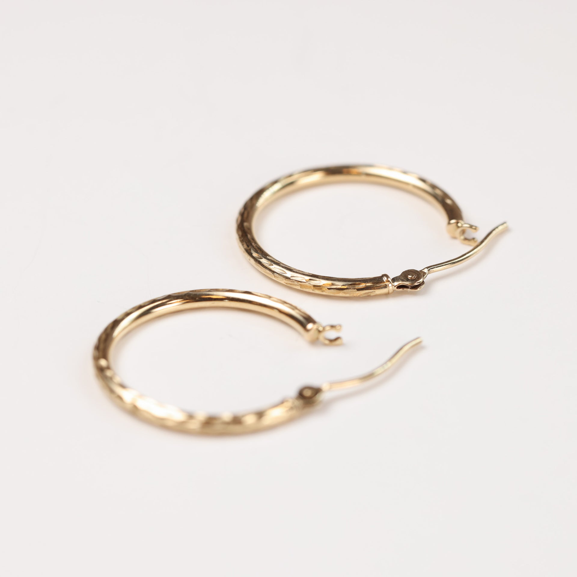 14 Karat Yellow Gold Hallow Hoop Earrings