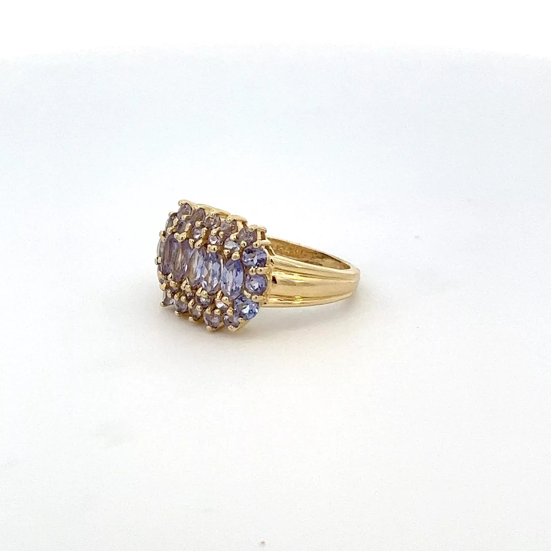 14 Karat Yellow Gold Ring Tanzanite (Size 7)