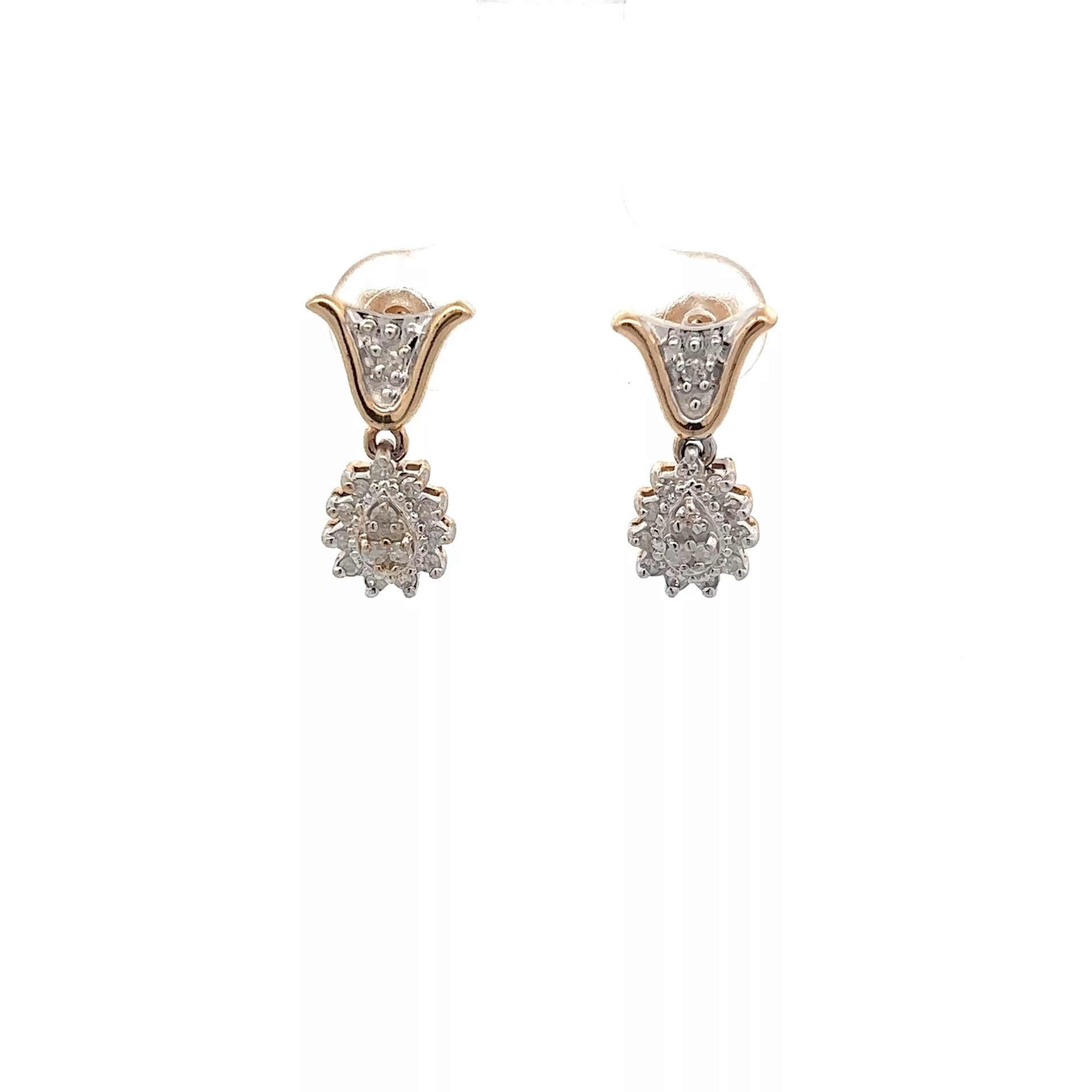 10 Karat Yellow Gold Dangle Earrings with Diamond