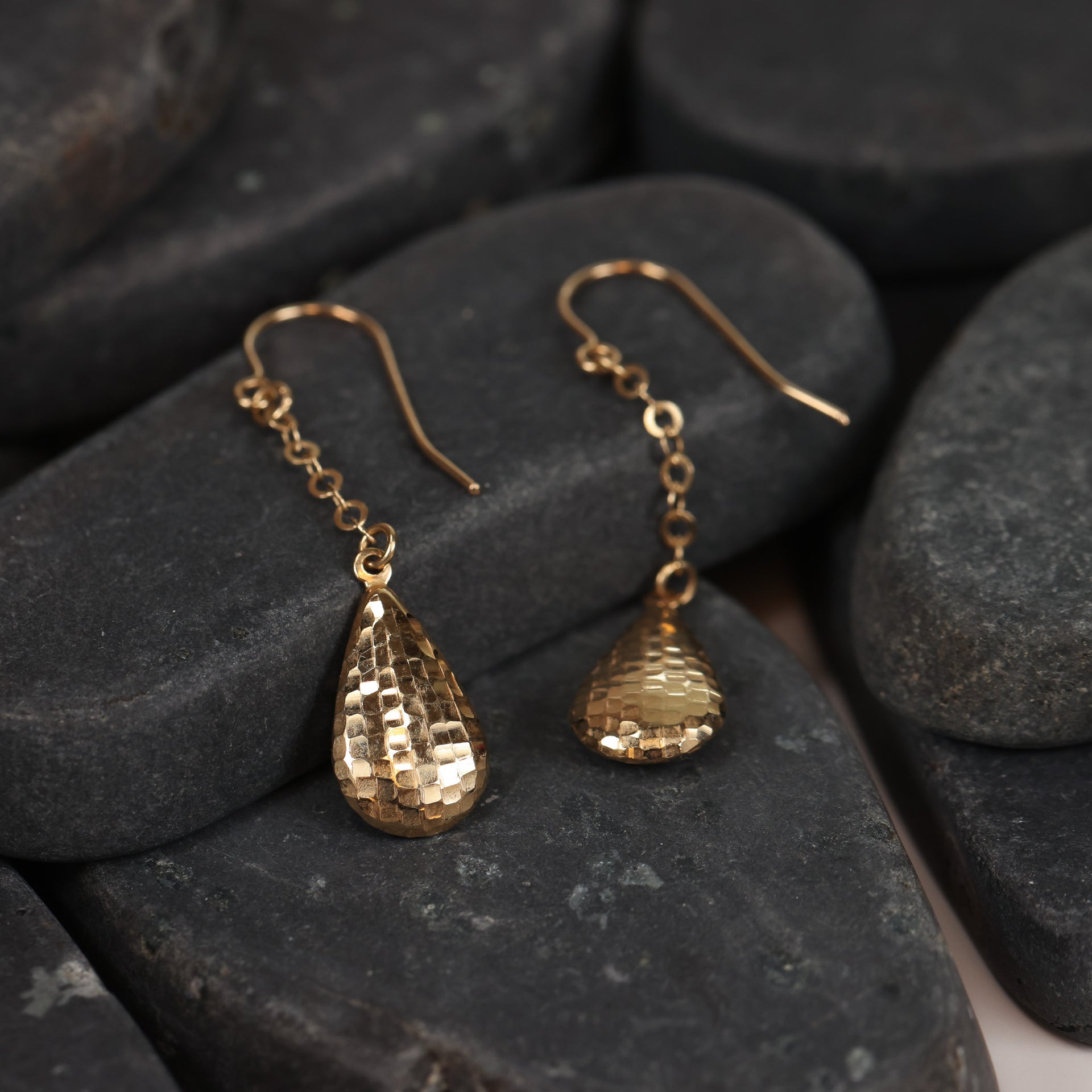 14 Karat Yellow Gold Dangle Teardrop Earrings