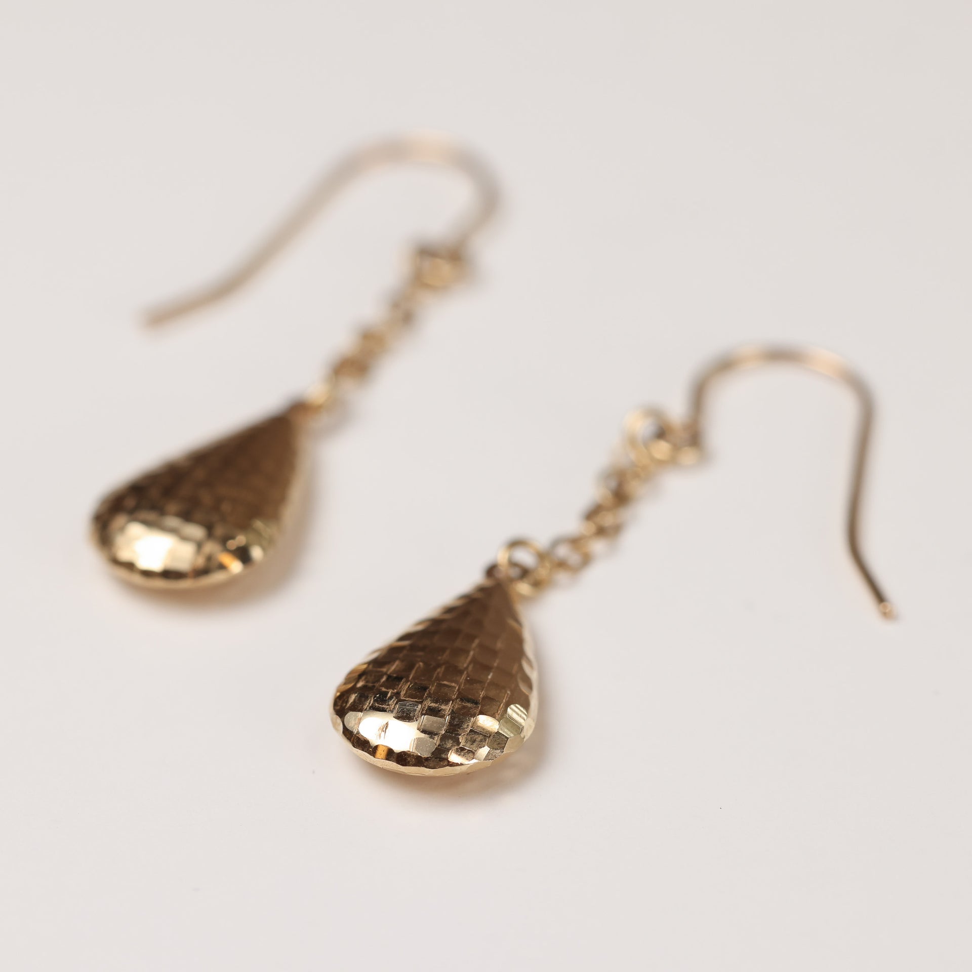 14 Karat Yellow Gold Dangle Teardrop Earrings