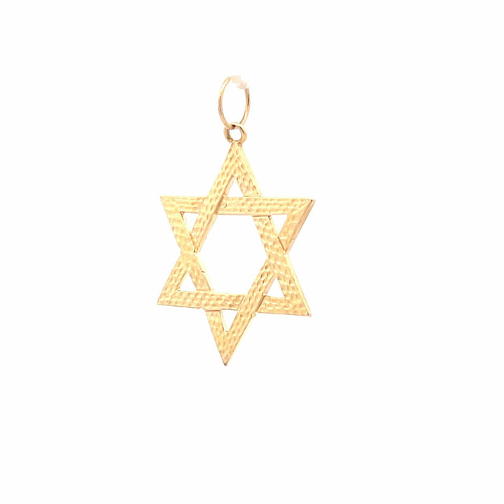 Stunning 14K Yellow Gold Star of David Pendant Necklace - A Mesmerizing Piece of Diamond Fine Jewelry from the Estate Collection