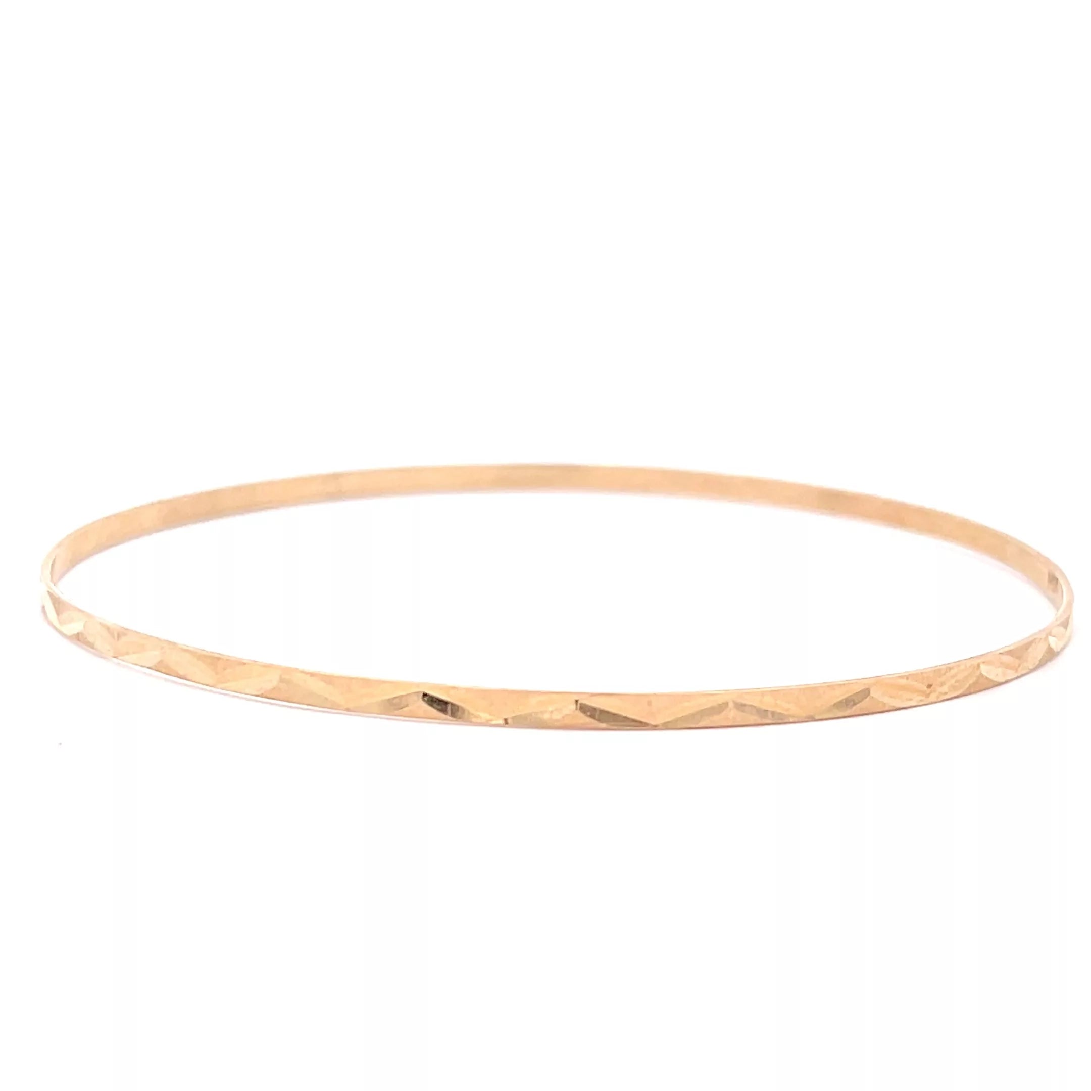 Elegant 14 Karat Yellow Gold Bangle - Perfect Addition to Your Fine Diamond Jewelry Collection!