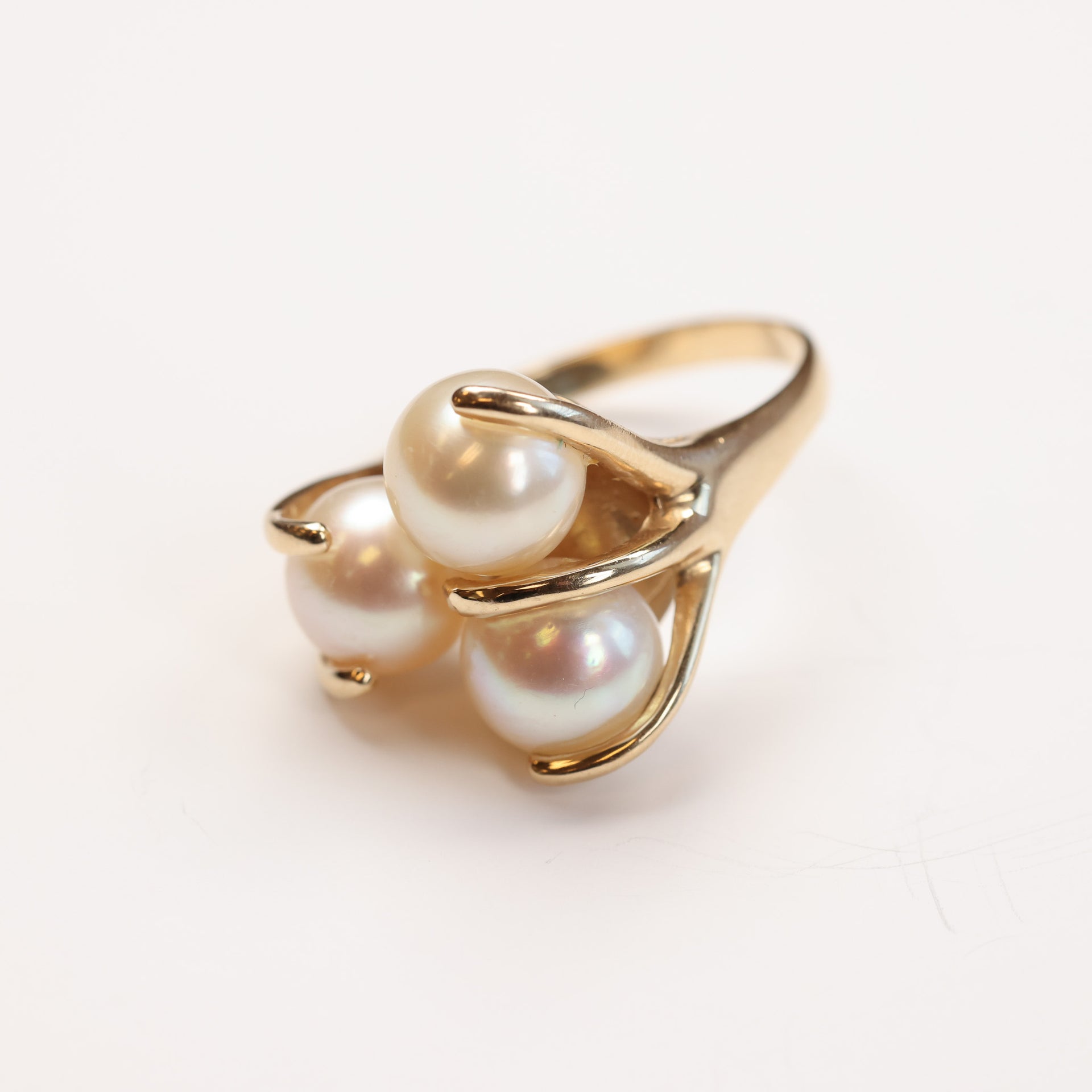 14 Karat Yellow Gold Pearl Ring Size 6.5