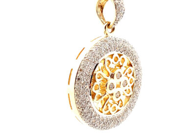 Stunning 14 Karat Yellow Gold Necklace with Sparkling Diamond - Fine Jewelry for a Luxurious Look