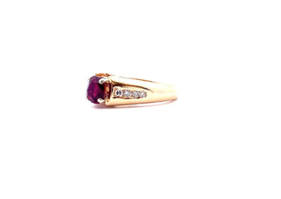 Exquisite 14K Yellow Gold Ring with Sparkling Diamond and Deep Ruby - Size 6.5 | Fine Estate Jewelry for Diamond Lovers