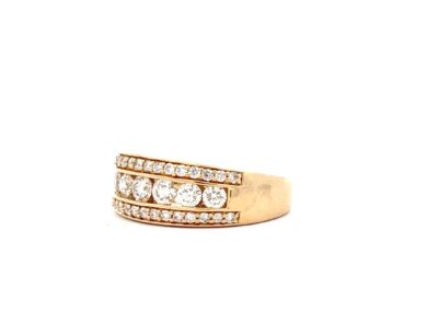 Radiant 14 Karat Yellow Gold Diamond Ring in Size 7: A Gleaming Treasure of Fine Jewelry