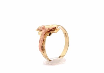 Elegant Rose and Yellow Gold Ring with Brilliant Gemstone - Size 7.5 | Luxurious & Timeless Diamond Jewelry | Exquisite Fine Jewelry Piece | Dazzling Estate Jewelry for Women