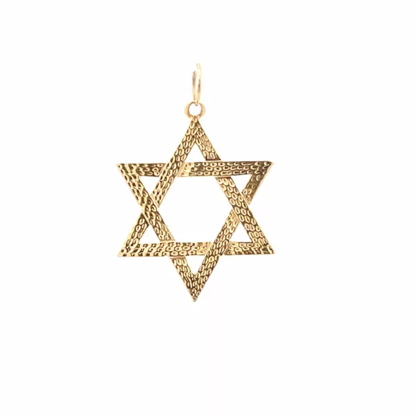Stunning 14K Yellow Gold Star of David Pendant Necklace - A Mesmerizing Piece of Diamond Fine Jewelry from the Estate Collection