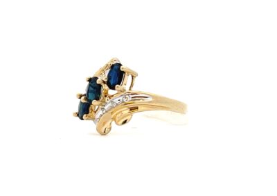 Stunning 14K Gold Diamond and Sapphire Ring - Size 7 | Fine Estate Jewelry for Diamond Lovers