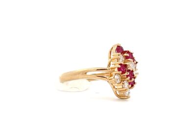 Sparkling 14 Karat Yellow Gold Band Ring - Size 6.25 | Dazzling Diamond and Fine Estate Jewelry