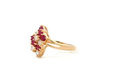 Sparkling 14 Karat Yellow Gold Band Ring - Size 6.25 | Dazzling Diamond and Fine Estate Jewelry