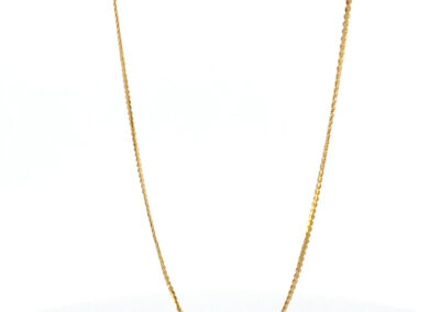 18 Karat Yellow Gold S-Link Chain 20" - A Luxurious Piece of Estate Jewelry Shimmering with Fine Diamonds