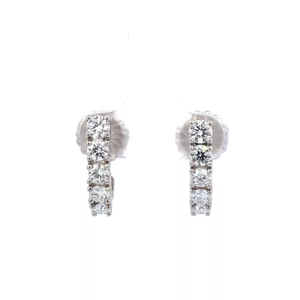 Exquisite 14k Gold Stud Earrings with Sparkling Round Diamonds - A Testament to Fine Diamond Jewelry