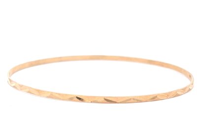 Elegant 14 Karat Yellow Gold Bangle - Perfect Addition to Your Fine Diamond Jewelry Collection!