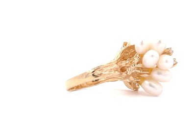 Exquisite 14K Gold Ring with Diamond and Lustrous Pearl – Timeless Fine Jewelry for Elegant Women