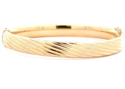 Exquisite 14 Karat Yellow Gold Bangle Bracelet with Brilliant Diamonds - Perfect for Fine Jewelry Enthusiasts and Estate Jewelry Collectors