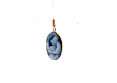 Exquisite 14K Yellow Gold Blue Cameo Pendant Necklace - A Dazzling Piece of Fine Estate and Diamond Jewelry