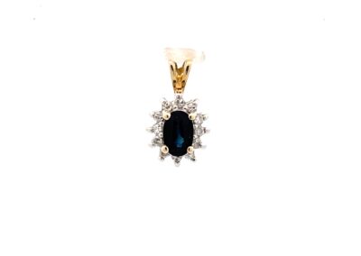 Exquisite 14 Karat Gold Diamond and Sapphire Pendant Necklace - The Epitome of Elegance in Fine Jewelry