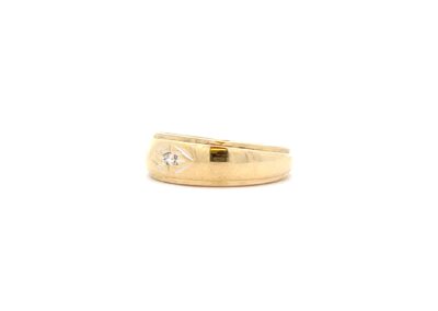 Exquisite 14 Karat Yellow Gold Diamond Ring - Size 5 | Shine with Brilliance in this Fine Estate Jewelry