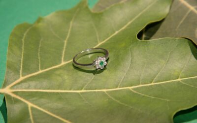 Custom Engagement Ring | Customization Tips & Inspiration