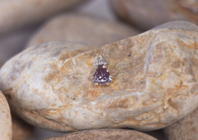 10 karat gold pendant with Purple Tanzanite stone.