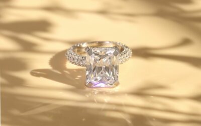 Unlock Love’s Sparkle: Diamond Engagement Ring Buying Guide