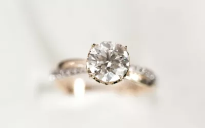 Ultimate Guide to 4 Carat Radiant Cut Diamond Engagement Rings