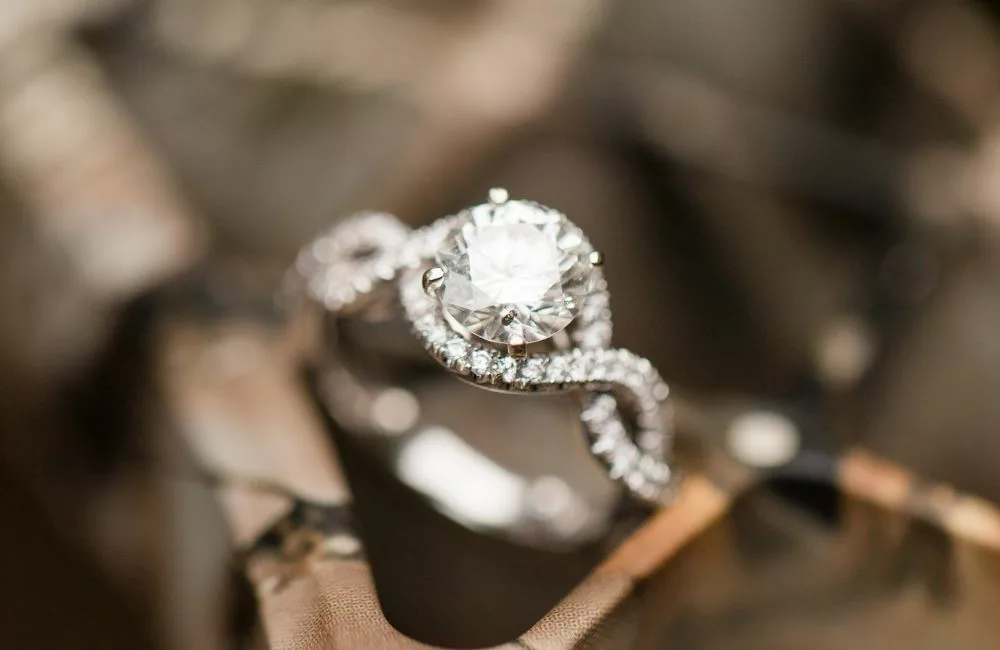 Ultimate Guide to the Perfect Mined Diamond Engagement Ring